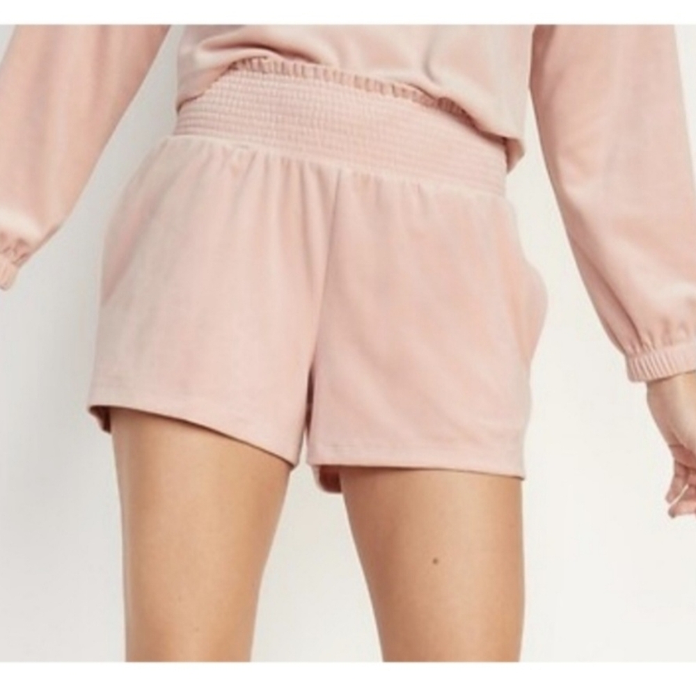 Old Navy Velvet /Velour Short L